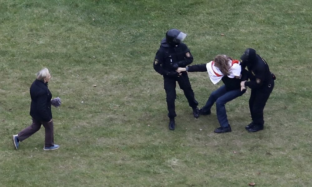Bielorussia: oltre 700 fermi alle proteste di domenica