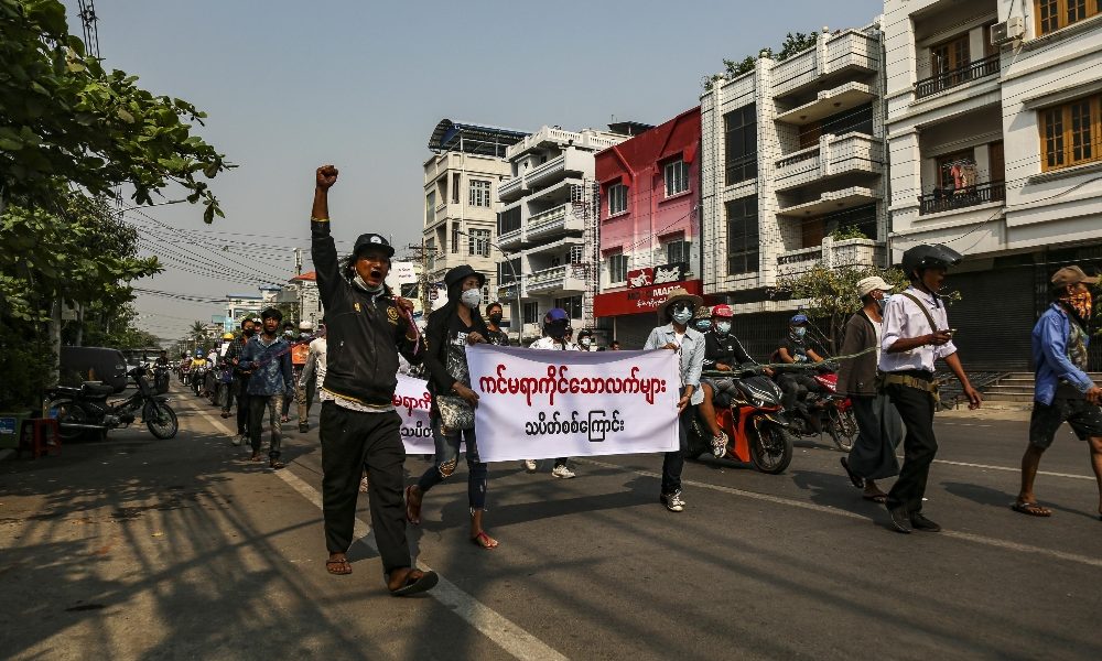 Birmania: ong, oltre 200 morti dall’inizio delle proteste