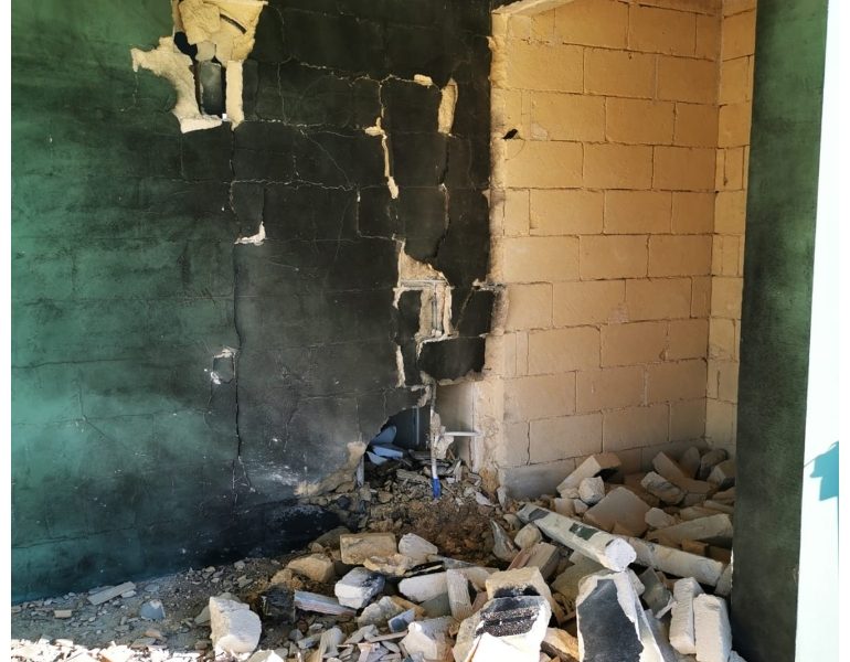 Bomba in nuovo campo sportivo nel barese