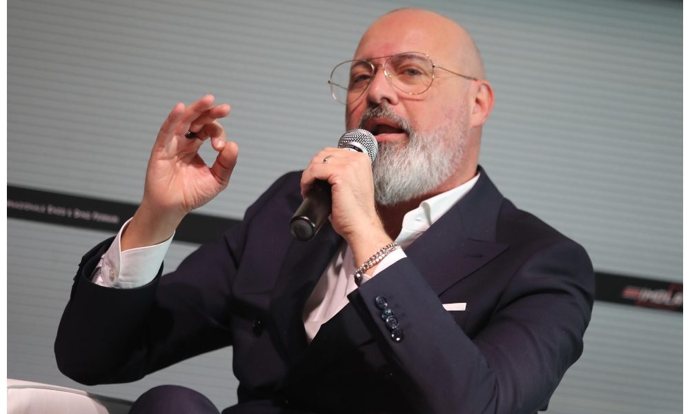 Bonaccini, governatore dell’Emilia:  «Tifo Cantù per Marzorati»