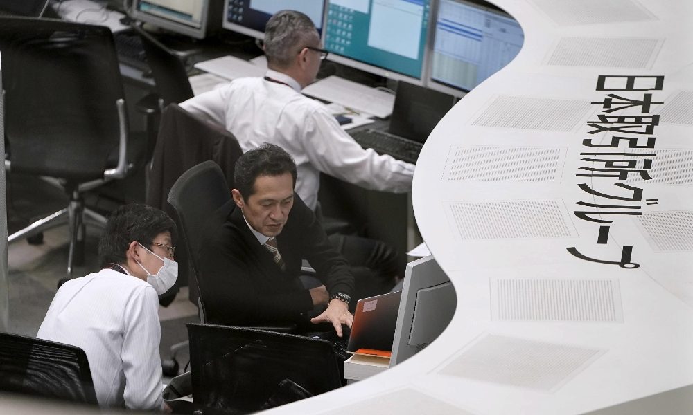 Borsa: Asia contrasta dopo Fed