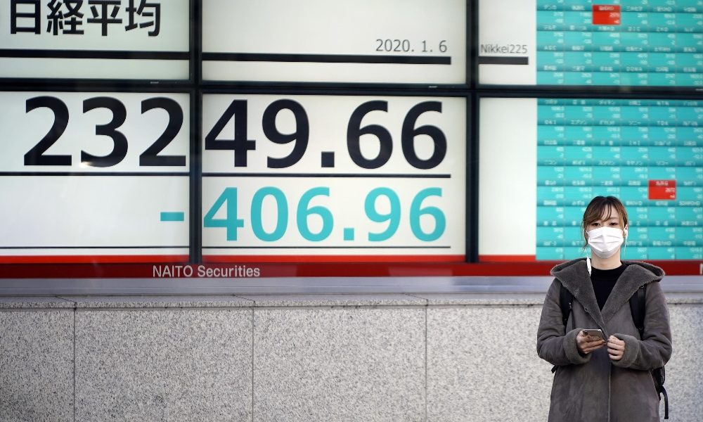 Borsa: Asia debole, Tokyo scivola