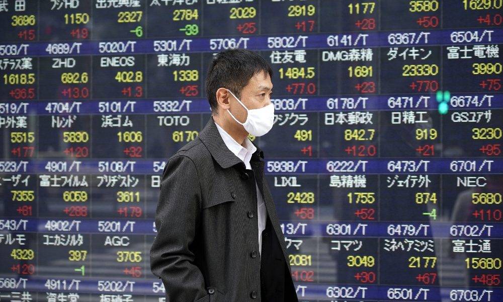 Borsa: Asia incerta ma Cina corre, venduti titoli Stato Usa