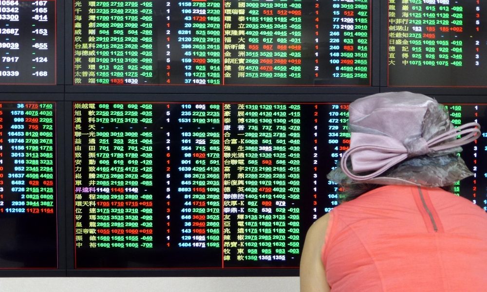 Borsa: Asia piatta, Cina corre su Pboc
