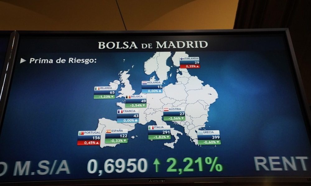 Borsa: Europa a 2 velocità, Milano +0,7%