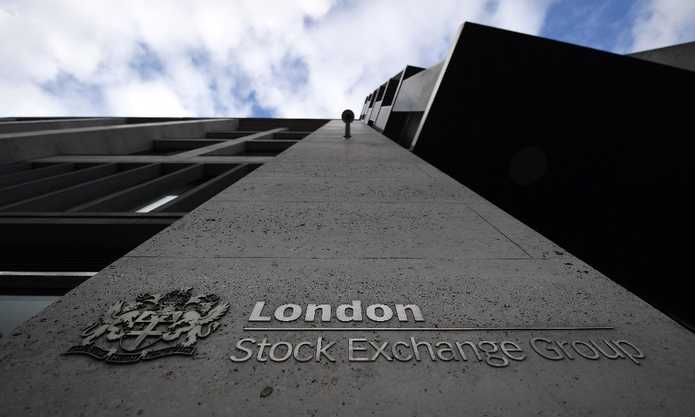 Borsa: Europa apre in calo dopo valutazioni Fed, attesa Bce