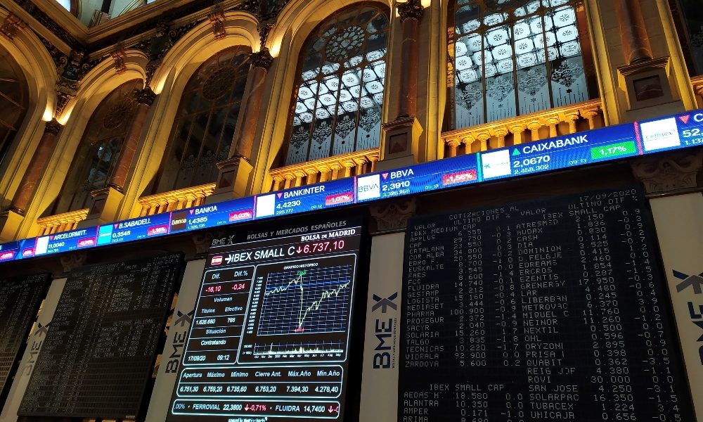 Borsa: Europa chiude incerta, giù Francoforte (-0,3%)