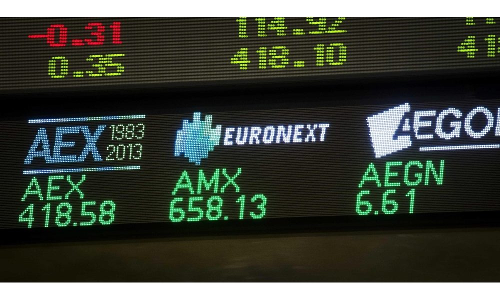 Borsa: Europa chiude positiva, Parigi +0,32%, Londra +0,8%