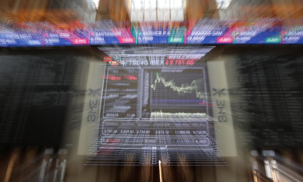 Borsa: Europa chiude positiva, Parigi +1,2%
