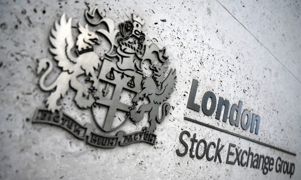 Borsa: Europa conclude cauta, Londra +0,6%