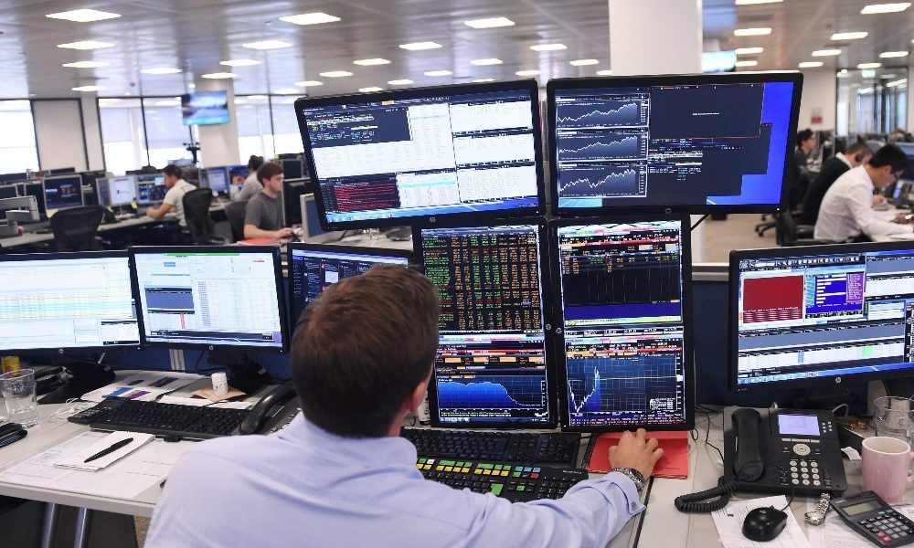 Borsa: Europa in calo, Londra -1%, pesano titoli energia