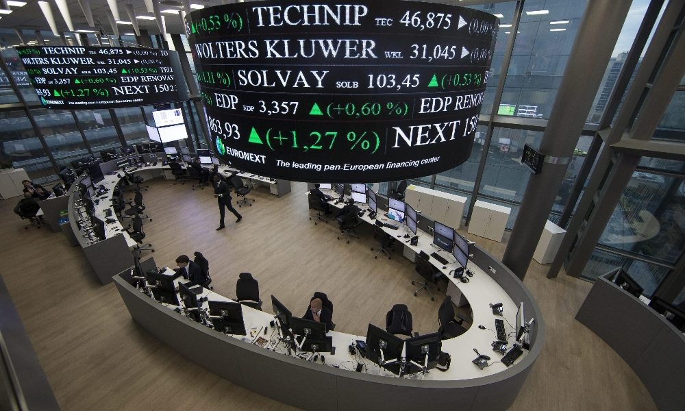 Borsa: Europa in rialzo, attesa Pmi manifattura, Milano +0,4