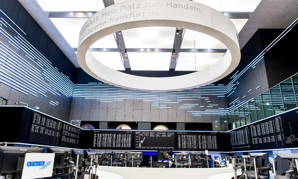 Borsa: Europa in rialzo con piano stimoli Usa, attende Bce