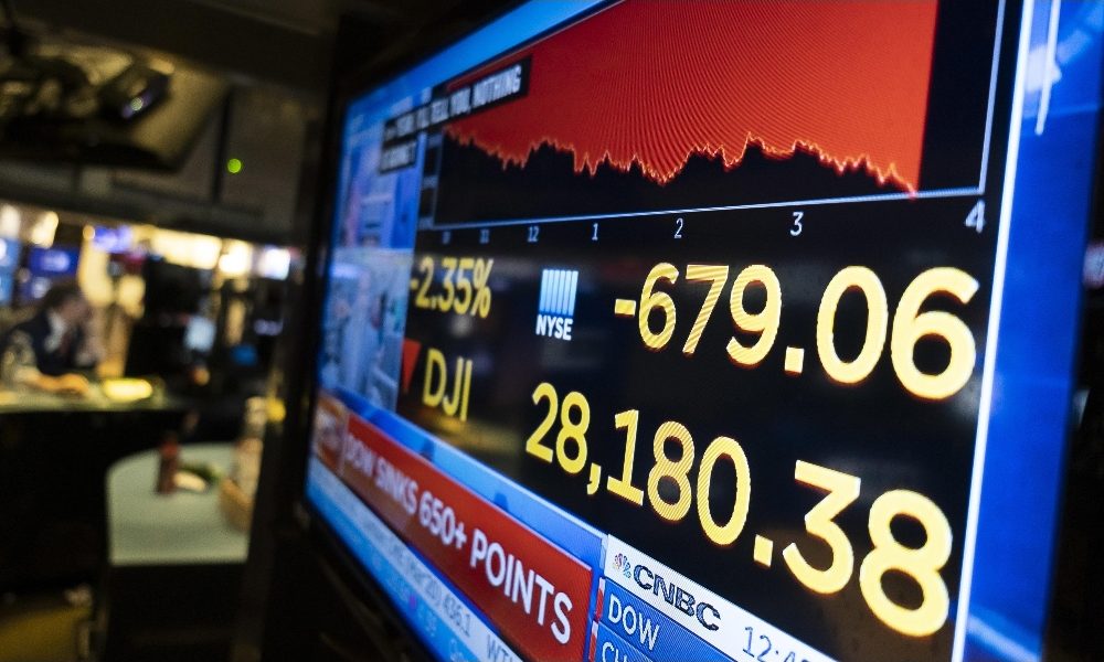Borsa: Europa incerta, Milano in rialzo