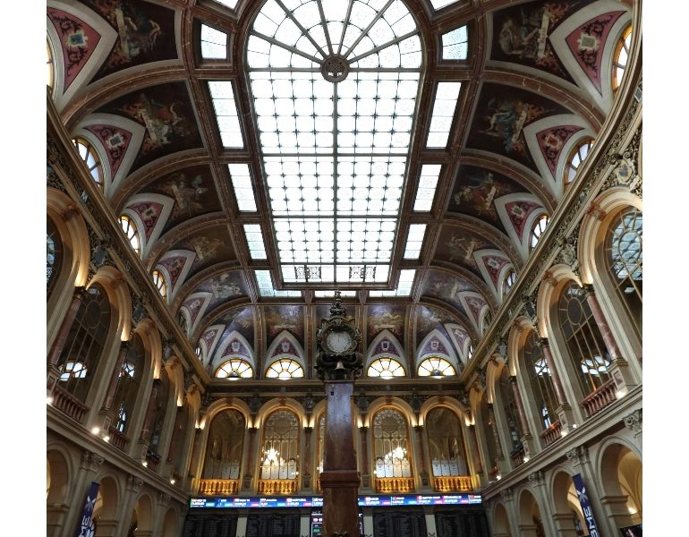 Borsa: Europa ottimista, fiducia consumi