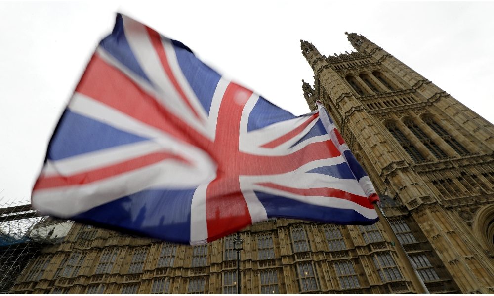Borsa: Europa positiva, allunga Londra