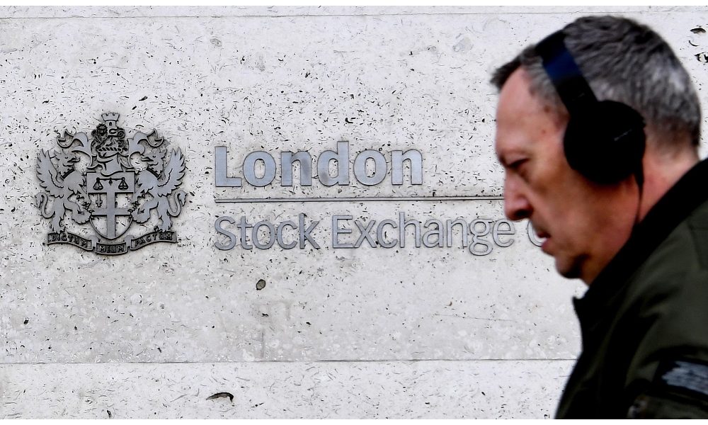 Borsa: Europa positiva con avvio in rialzo di Wall Street