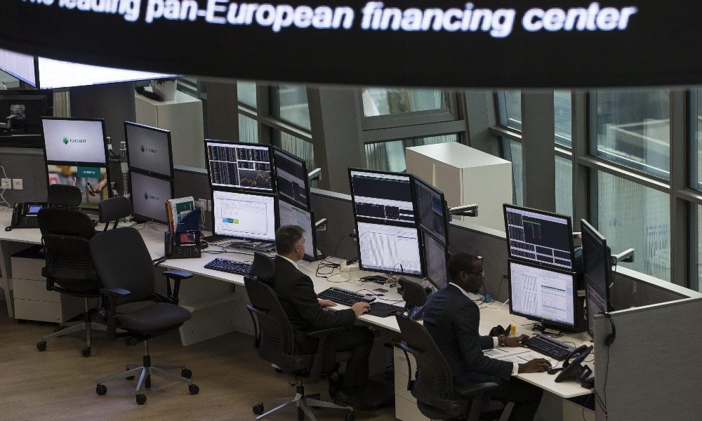 Borsa: Europa positiva in chiusura, Londra regina (+3,47%)