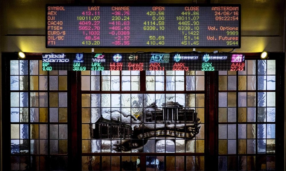 Borsa Europa resiste, pesa calo greggio, Milano -0,3%