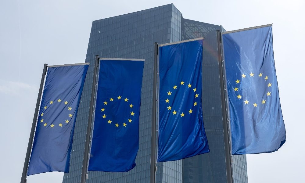 Borsa: Europa riduce il rialzo