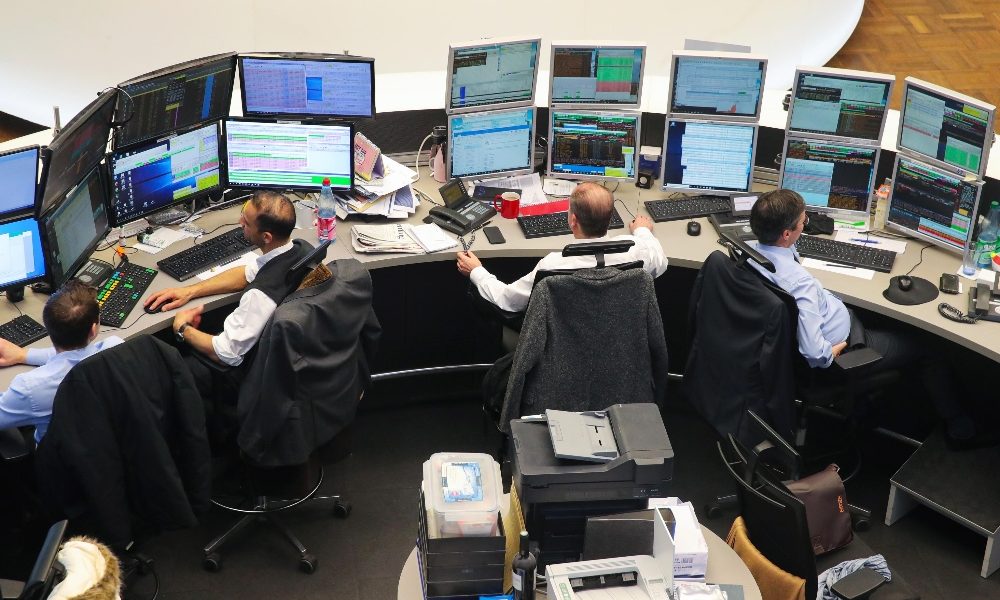 Borsa: Europa risale, Milano +0,75%