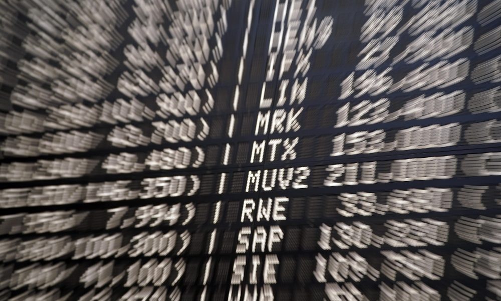 Borsa: Europa tenta riscatto da covid, in attesa Bce