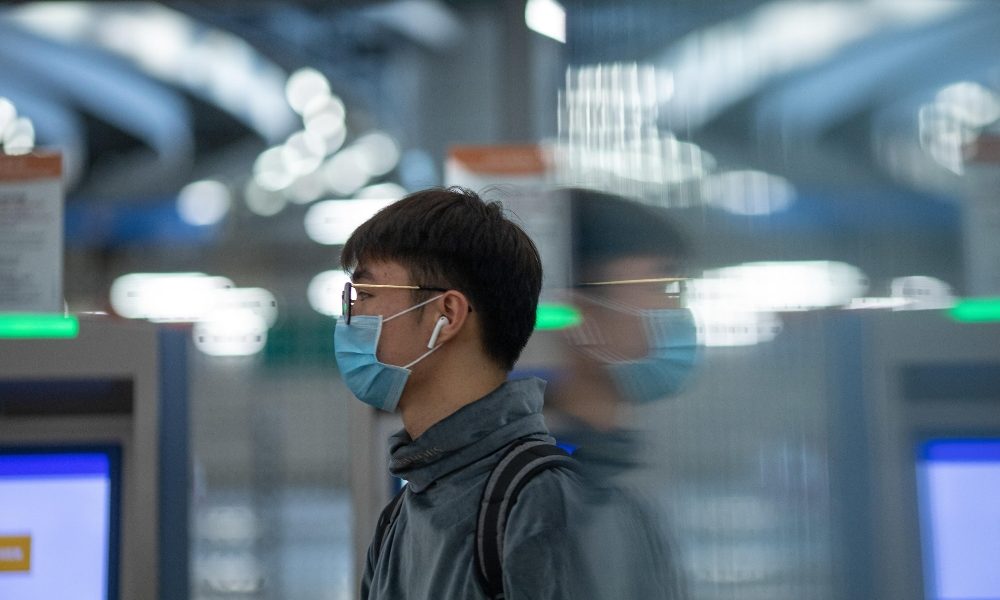Borsa, Hong Kong apre a -3,03%