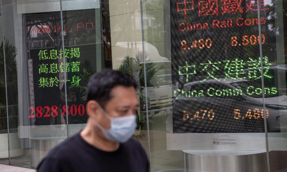 Borsa, Hong Kong crolla in avvio a -5%