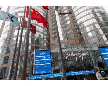 Rissa nell’area Ticosa. Due agenti all’ospedale