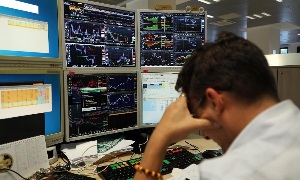 Borsa: Milano brucia 13 mld, ko Atlantia