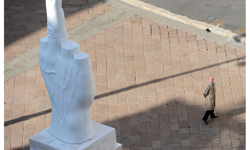 Borsa: Milano debole (-0,2%), giù Nexi, sprint Banco Bpm