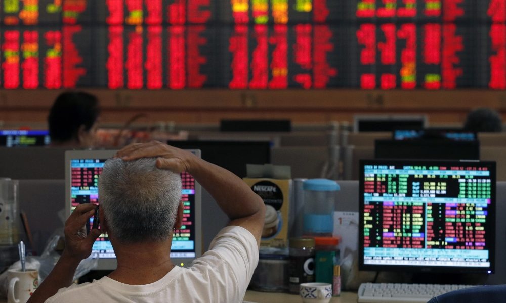 Borsa, Shanghai apre a +0,66%