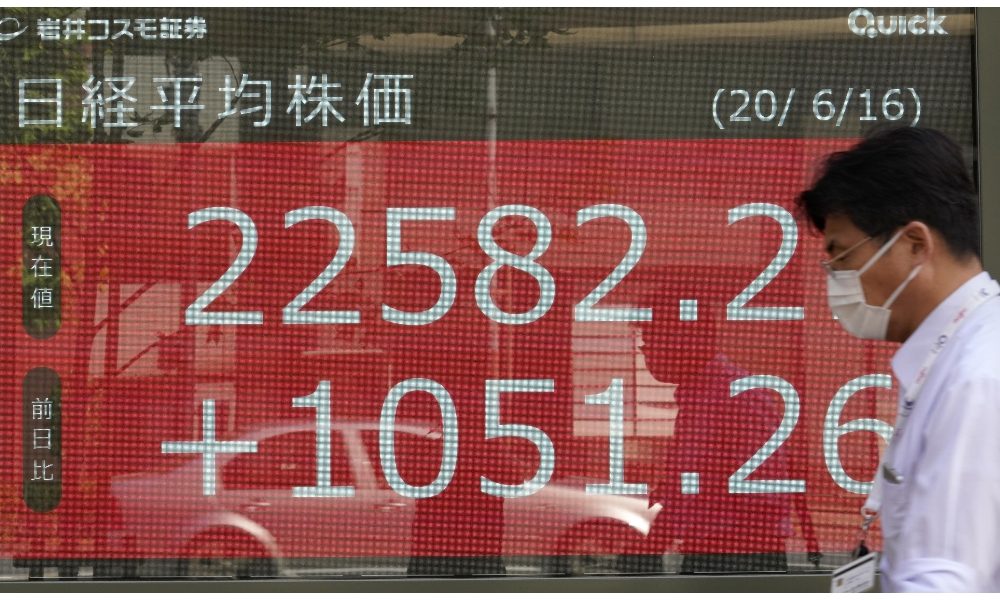 Borsa: Tokyo apre in lieve rialzo, 0,30%