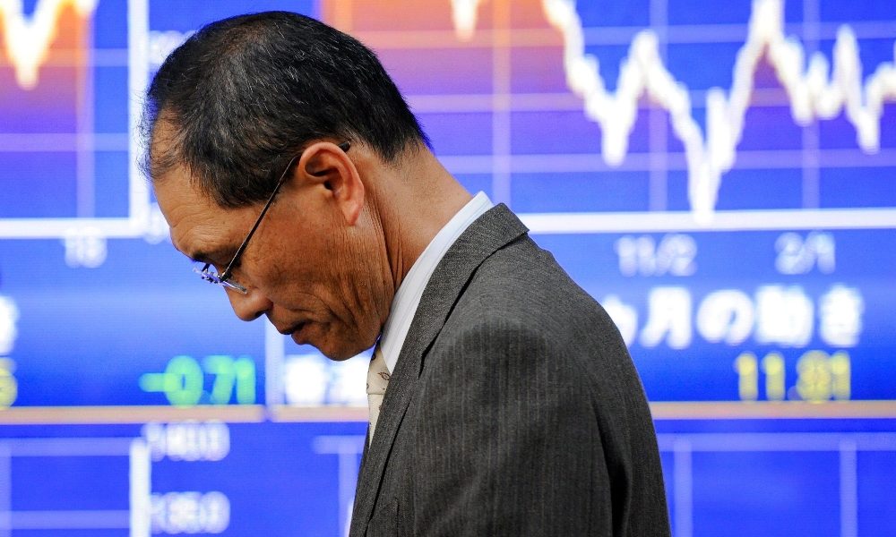Borsa Tokyo chiude in calo, -1%