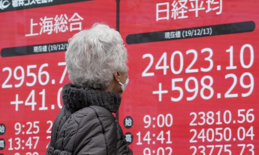 Borsa: rialzi in Asia, Tokyo chiusa
