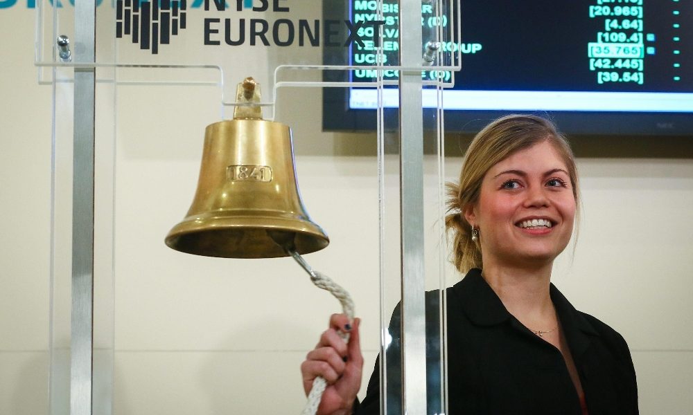 Borsa:Europa apre male,Francoforte -3,6%