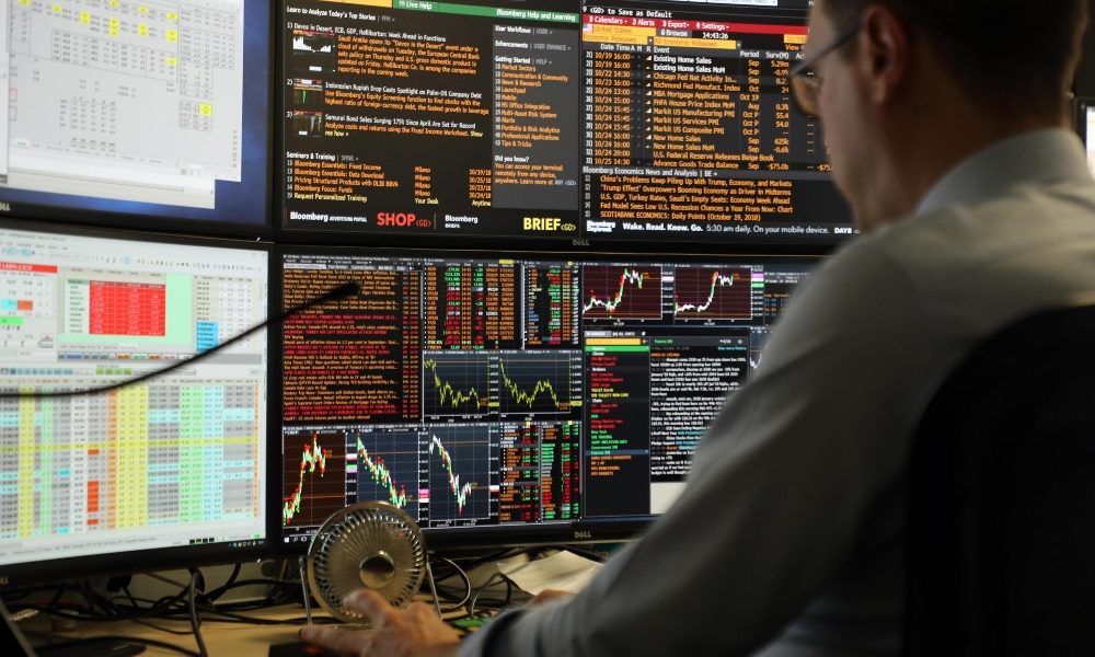 Borsa:Milano chiude in calo con Atlantia