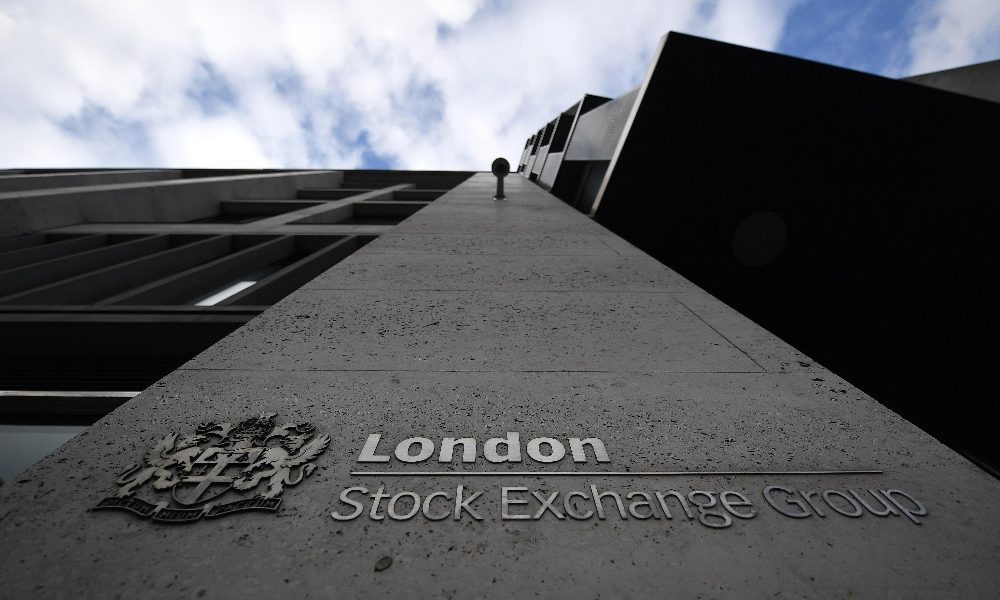 Borse europee sempre bene, Londra +3,7%