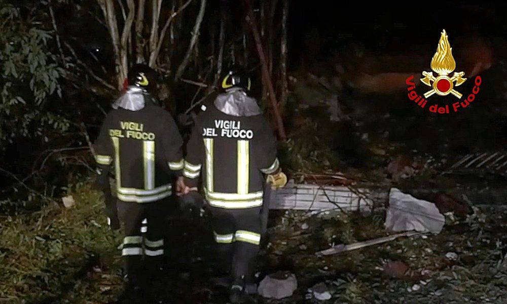 Botti, 26enne muore per spegnere rogo