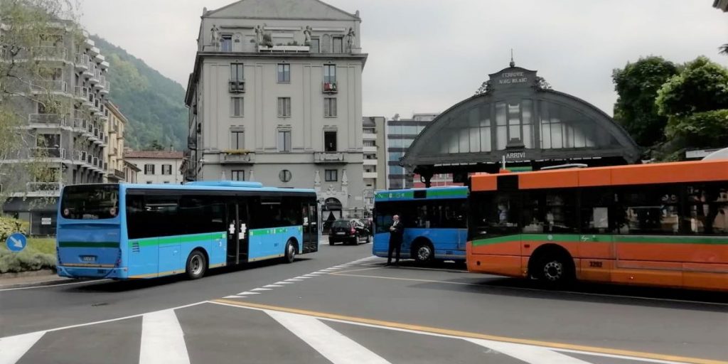 Riapertura delle scuole superiori: bus potenziati e ingressi dalle 8 alle 10