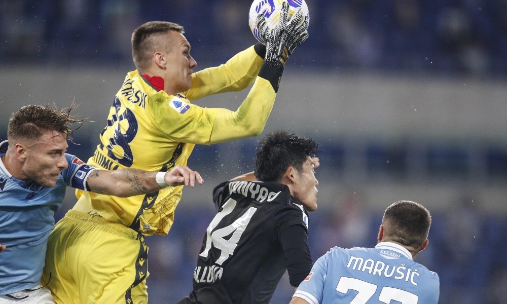 Calcio: Bologna, frattura a un dito per Skorupski