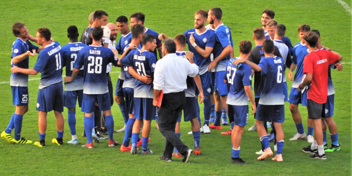 Como, buona la “prima”. Ancora da definire lo stadio del match con il Gozzano