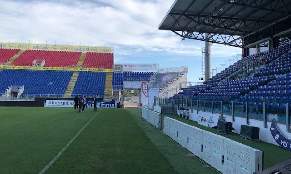 Calcio: fumogeni fuori da stadio, quattro denunce a Cagliari