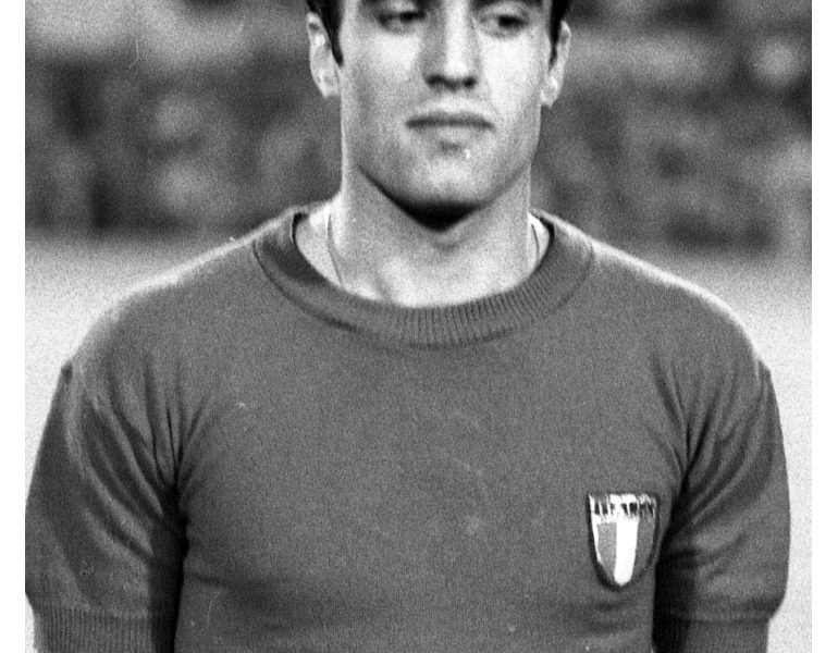 Calcio: morto Anastasi; lunedì i funerali a Varese