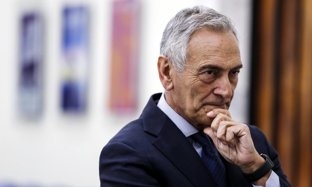 Calcio: sanitari e sindaci a Bergamo per partita Nazionale