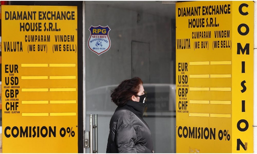 Cambi:euro in ribasso a 1,109 dollari
