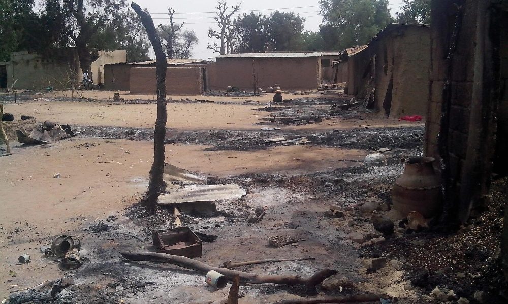 Camerun: donna kamikaze uccide 13 civili tra cui 8 bambini