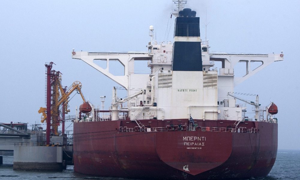 Camerun: rapiti marinai petroliera greca