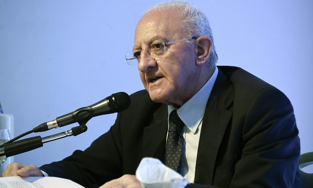 ++ Campania emanerà ordinanza per tenere scuole chiuse ++