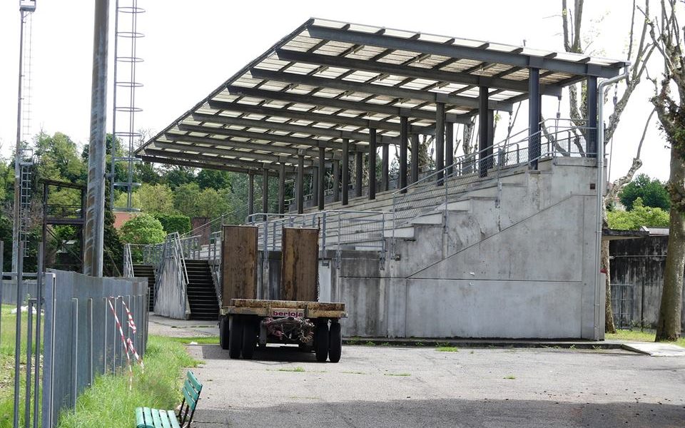 Campo Coni chiuso, i tempi si allungano ancora: il cantiere durerà oltre un anno